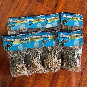 NEW 8 Packs of Military Combat Soldiers